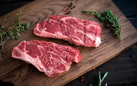 上脑牛排：牛排中的“百变大咖”，肩胛肉中的Super Star